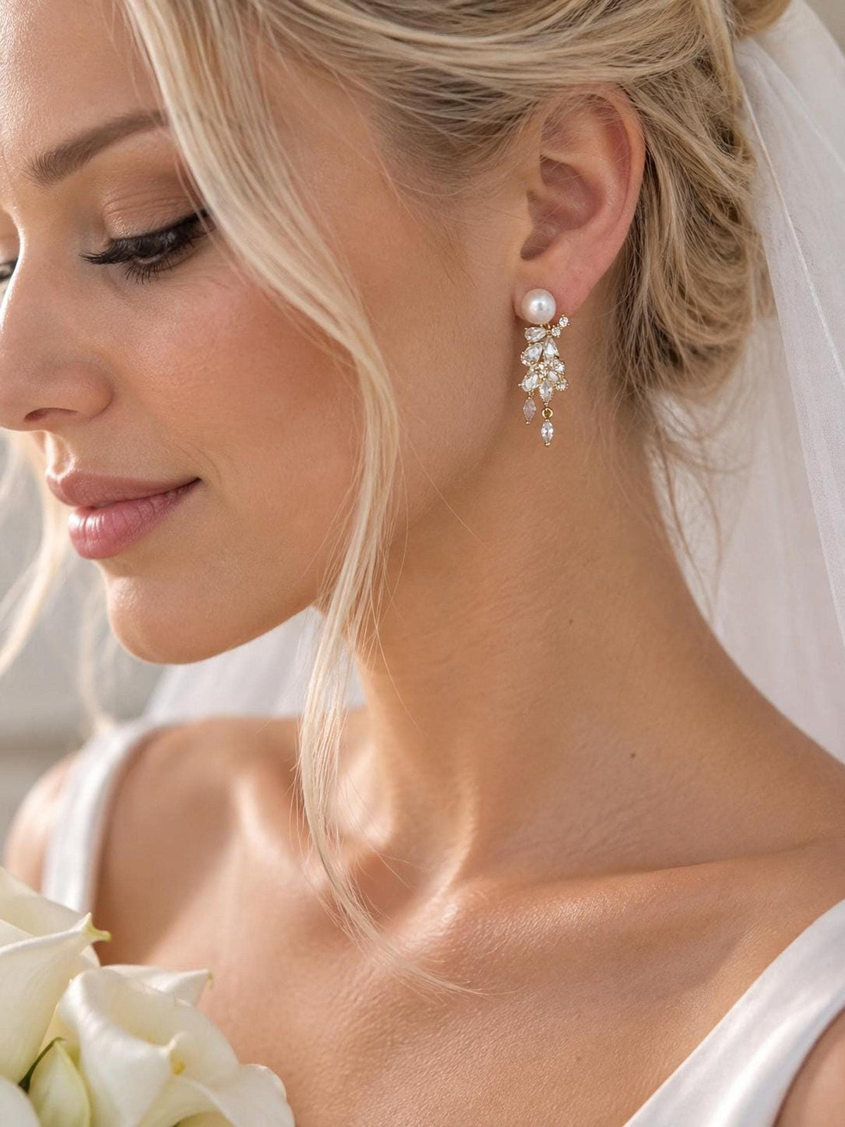 Mother of Pearl Vine Earrings – Gold Crystal Bridal Drops
